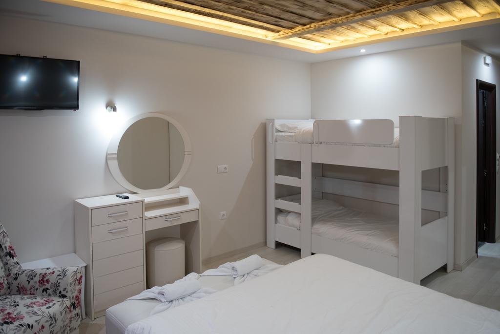 Hotel Archontiko Liamas à Stavros  Extérieur photo